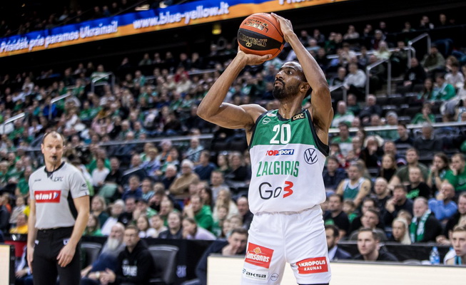 „Žalgiris“ rimtai svarsto galimybę pasilikti A. Hollinsą iki sezono pabaigos